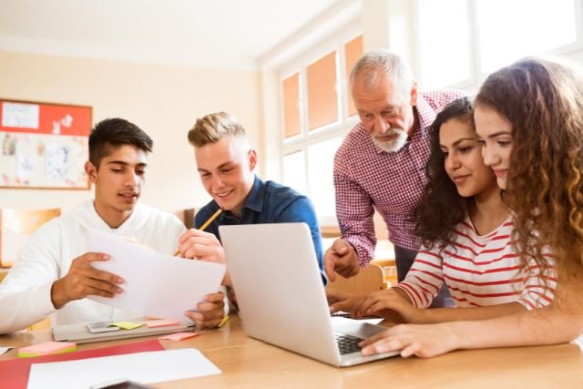 Curso en Dirección de Centros Educativos​