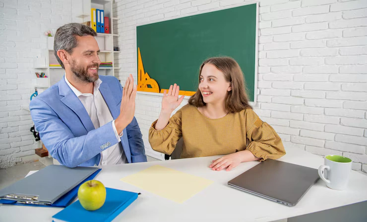 cursos universitarios, masteres online, iseie