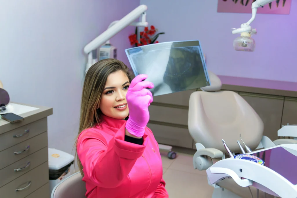 ISEE, CURSOS ONLINE- Curso en Marketing Digital para Clínicas Dentales