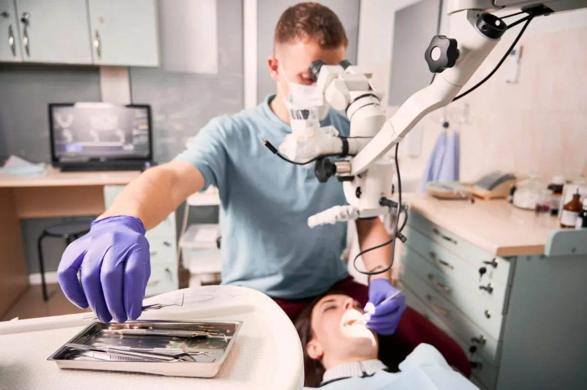 Curso de Odontología Restauradora Basados en Nuevas Tecnologías
