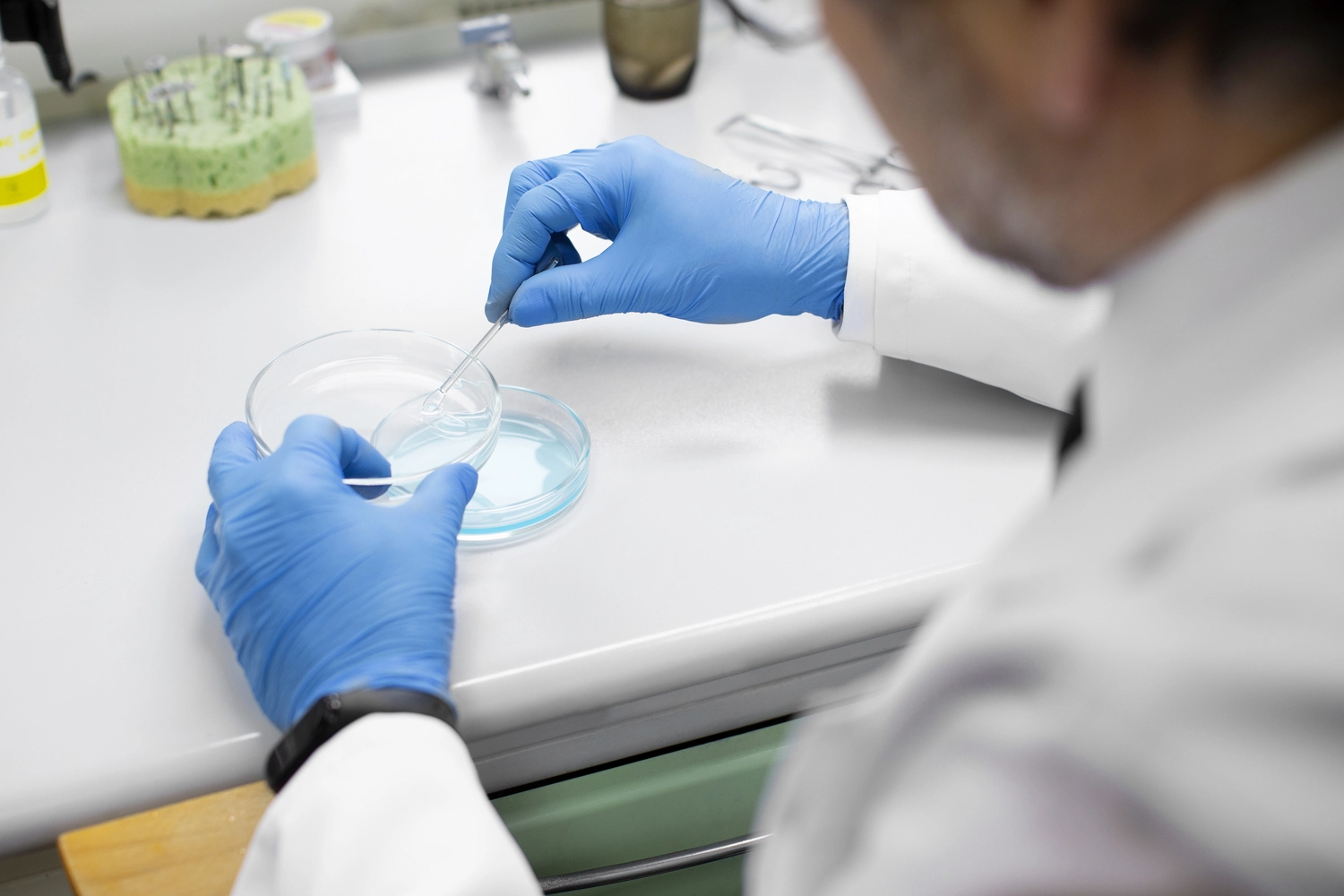 Curso de Análisis e Identificación de Microplásticos en Laboratorio 2