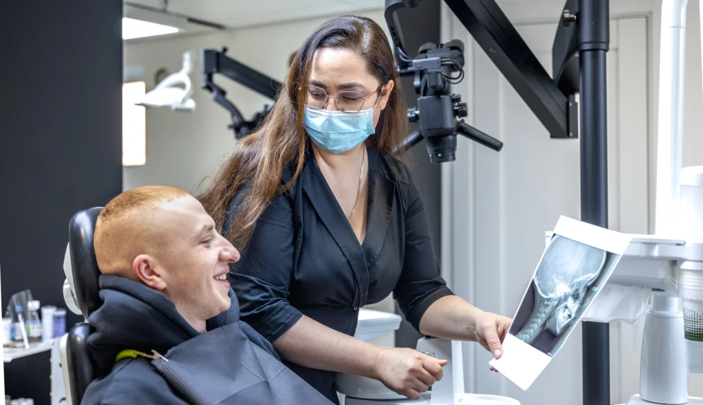 Máster Profesional en Oftalmología Clínica Integral Máster Profesional en Oftalmología Clínica Integral 1