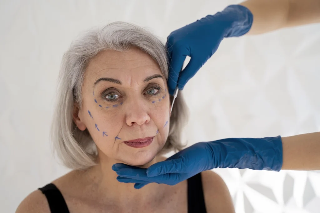 Máster en Rejuvenecimiento Facial Quirúrgico Lifting Facial y Cuello 1