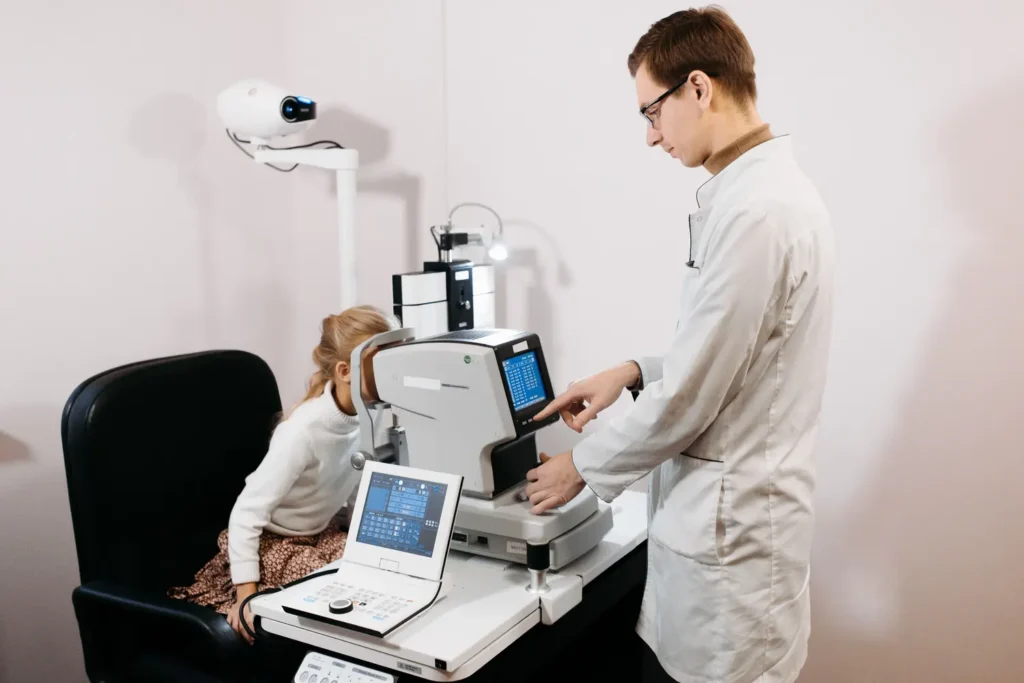 Curso en Optometría Clínica Curso en Optometría Clínica 1