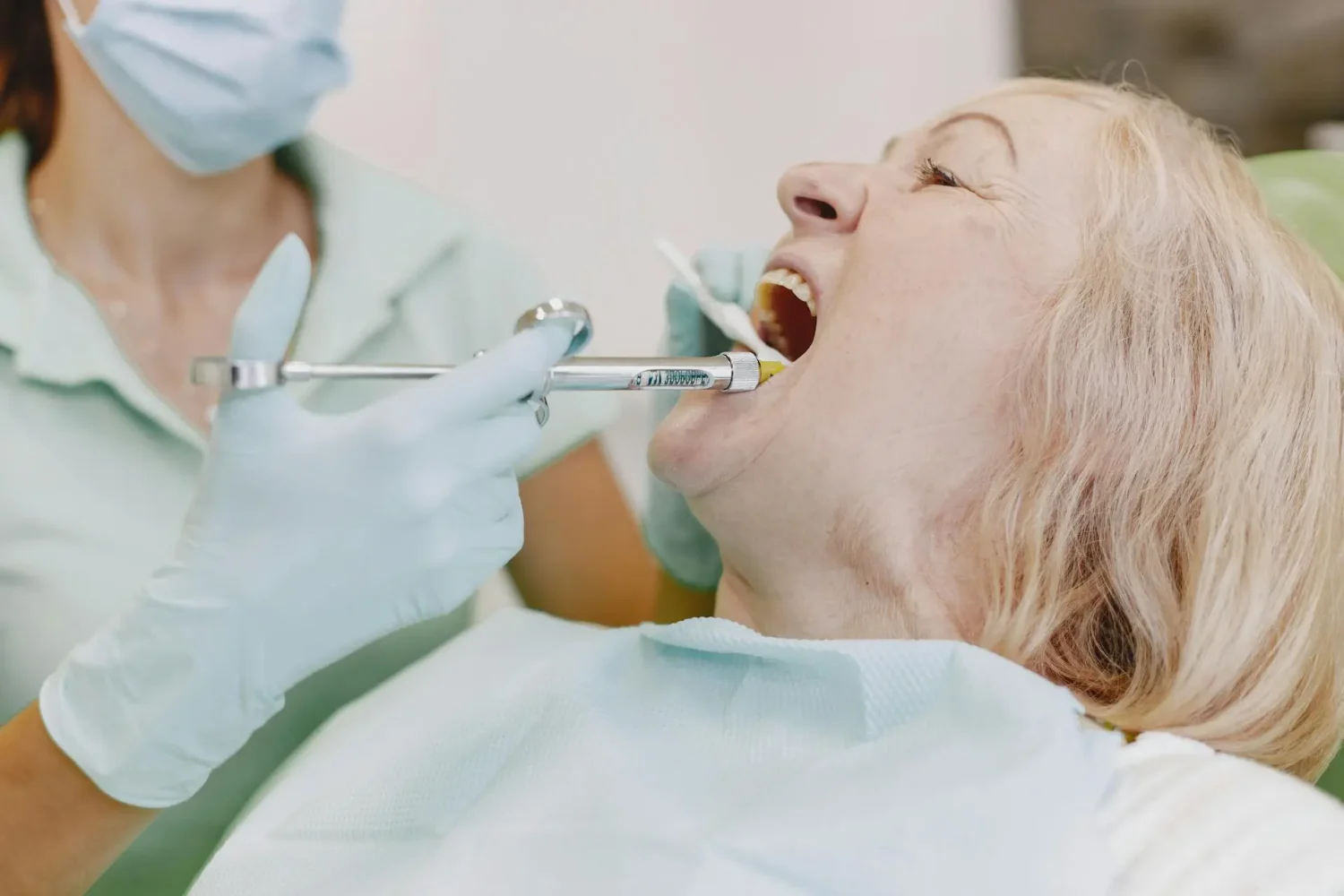 ISEE, CURSOS ONLINE- Máster en Odontología Geriátrica